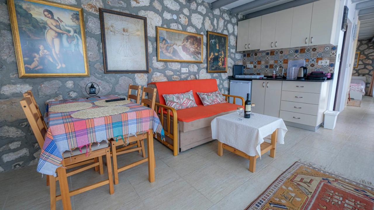 Teras Butik Apart Karaburun  Ngoại thất bức ảnh